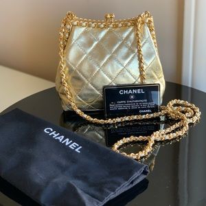 CHANEL vintage bag